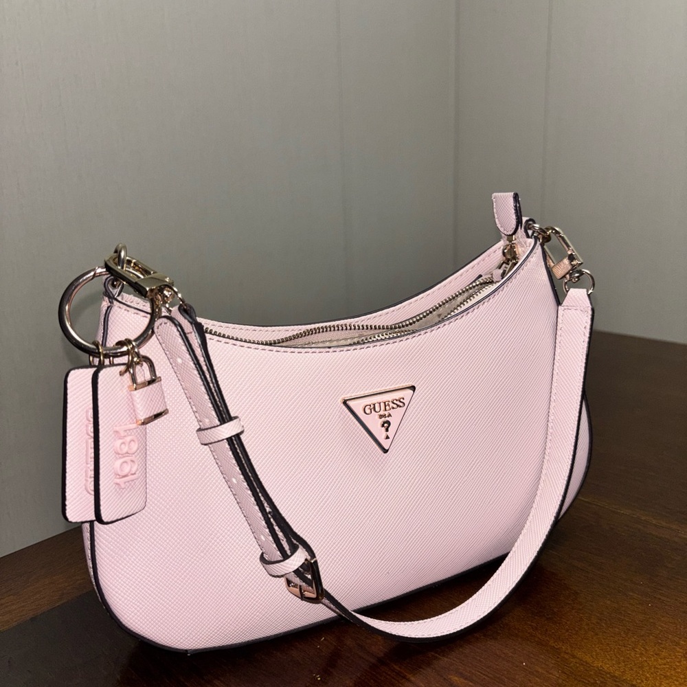 🩷GUESS Noelle  Shoulder Bag